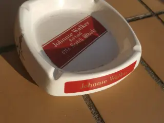 Johnnie Walker askebæger