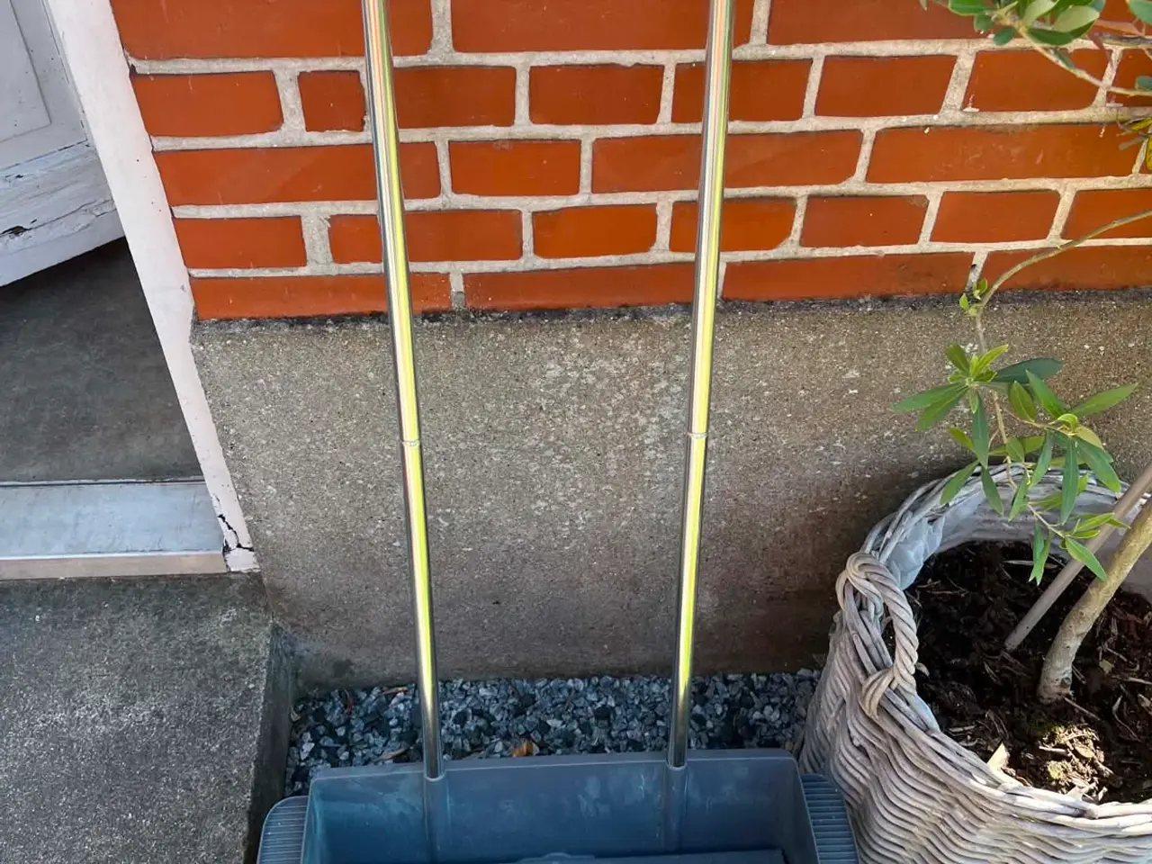 Billede 1 - Gødningspreder 12 l.