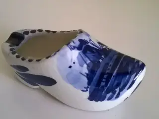 Træsko i porcelæn