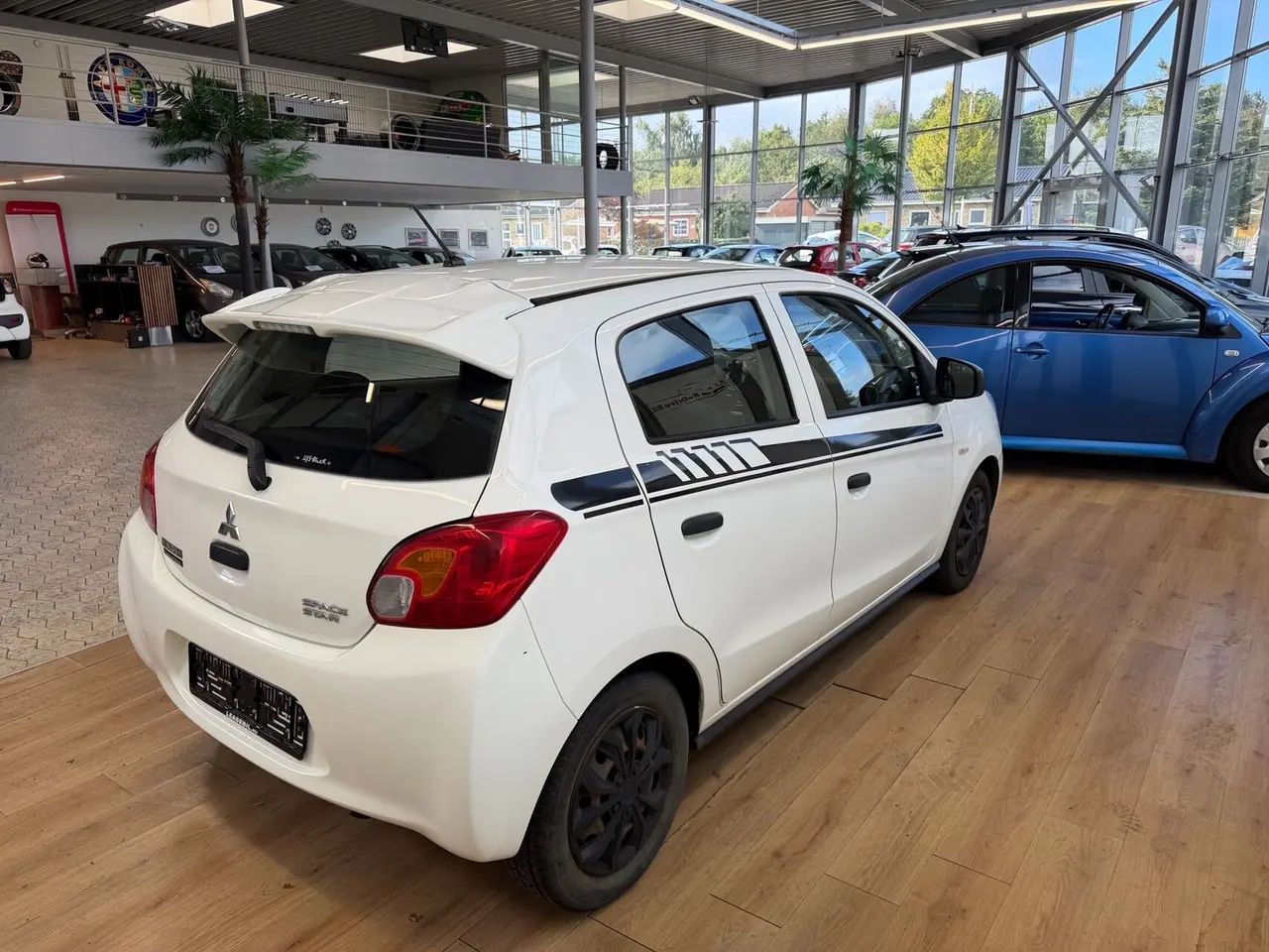 Billede 2 - Mitsubishi Space Star 1,0 Inform 71HK 5d