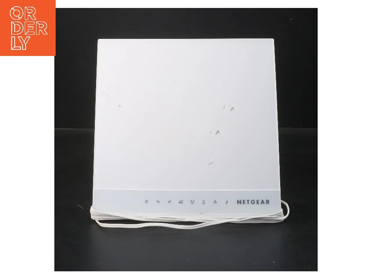 Billede 1 - Netgear hvid router med strømforsyning fra NetGear (str. 20x20 cm)