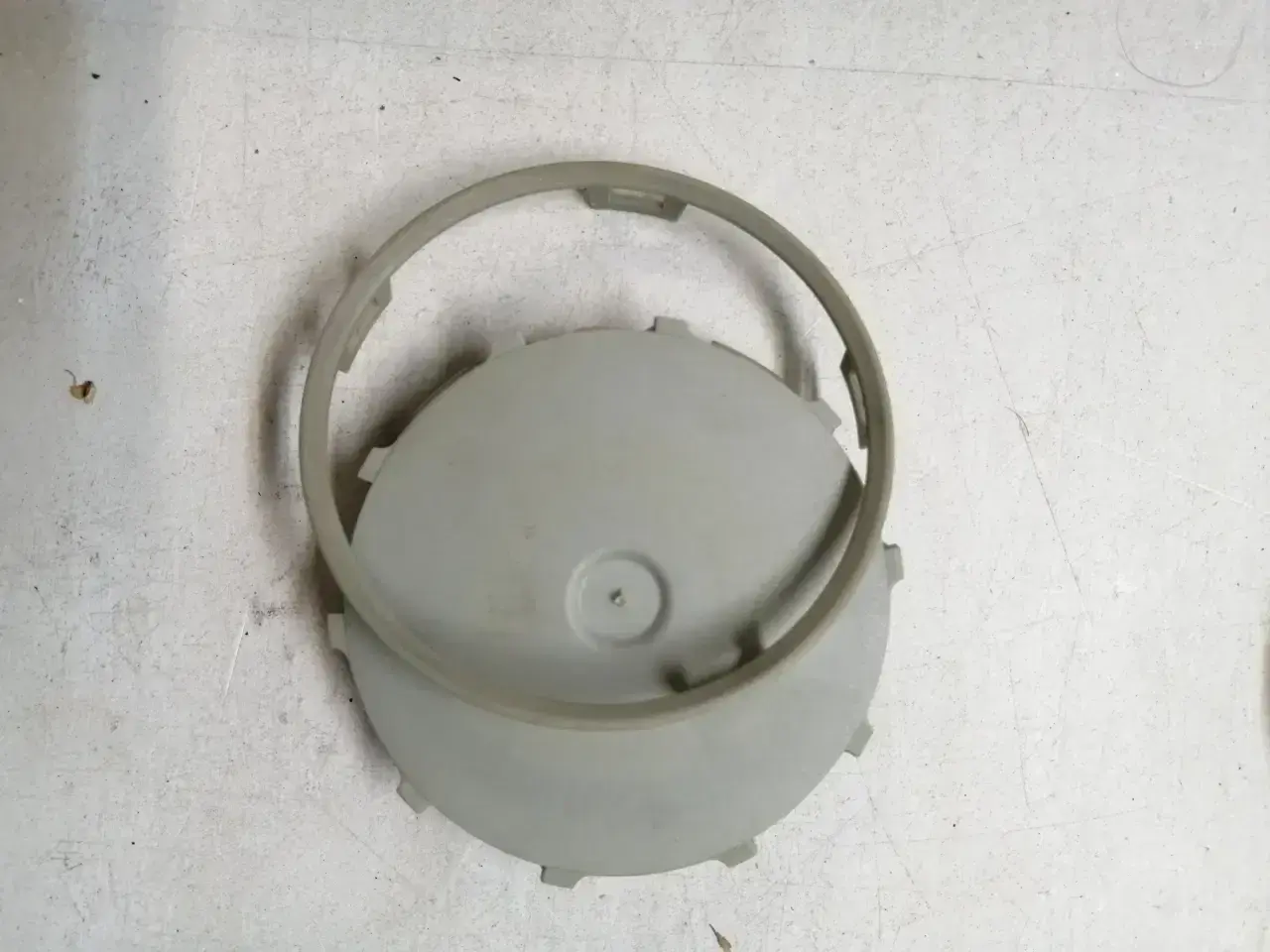 Billede 10 - Suzuki, Peugeot, Nissan, BMW emblem, låsebolte,