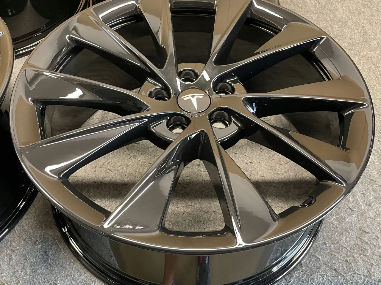 Billede 3 - FÆLGE Tesla S 8,5J i 9J x 21" 5x120