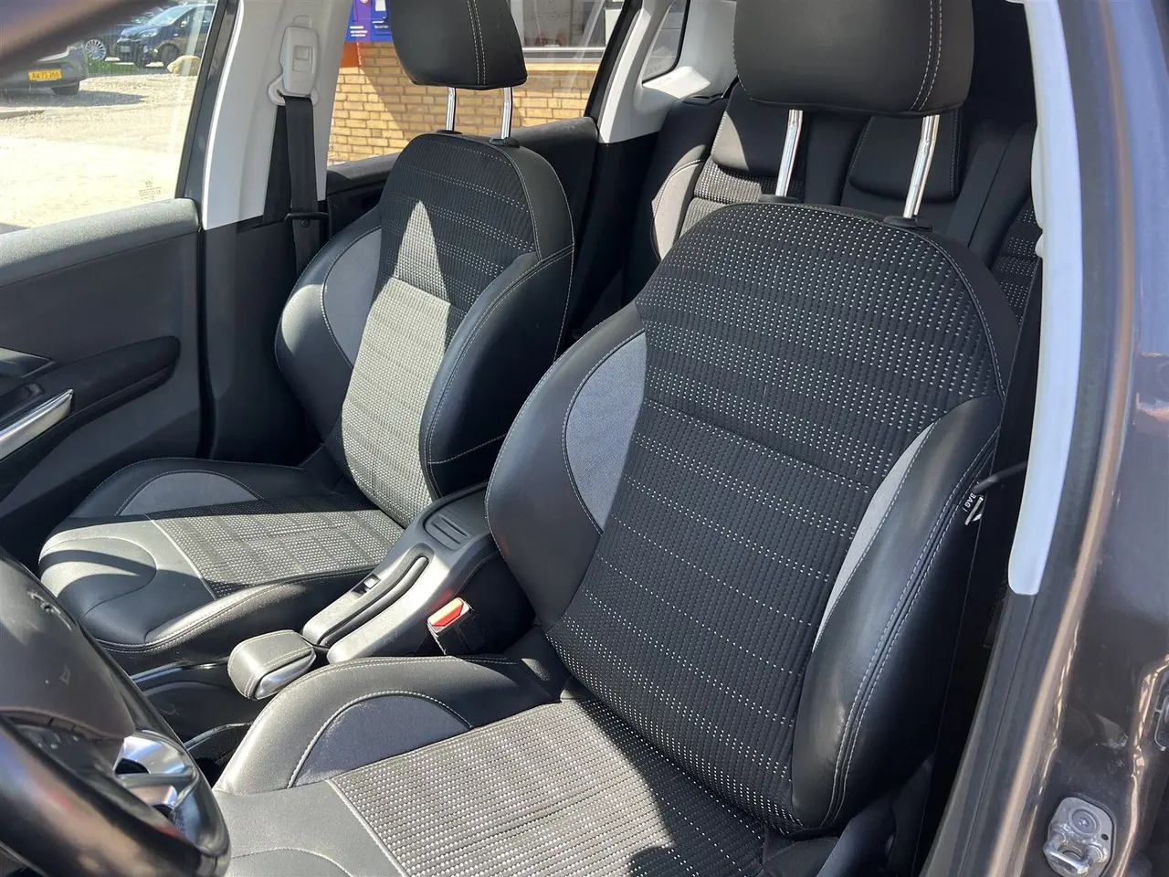 Billede 8 - Peugeot 2008 1,5 BlueHDi Selection Sky 100HK 5d