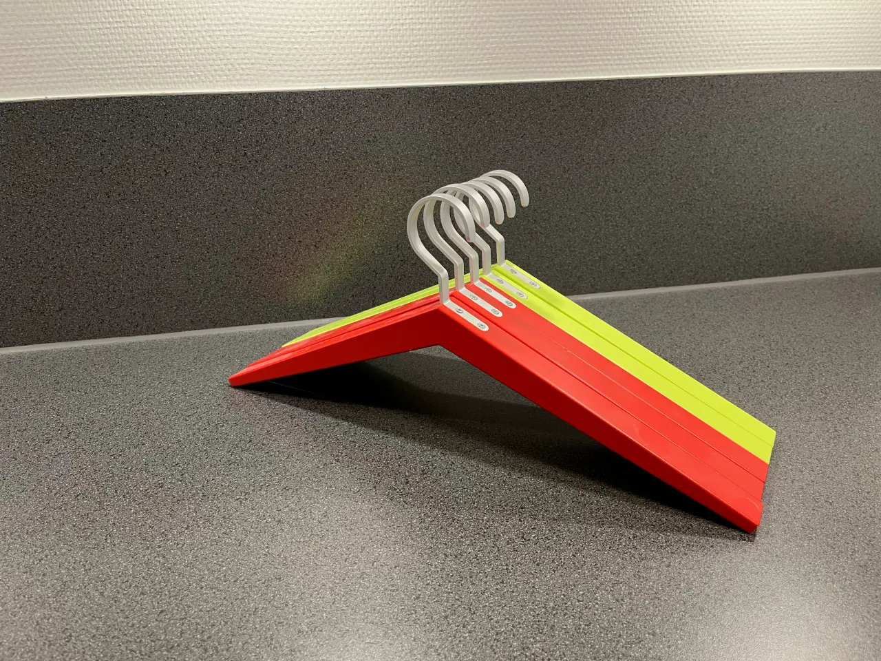 Billede 2 - Hoigaard design, 2 stk. bøjler