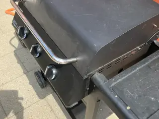 Gas grill