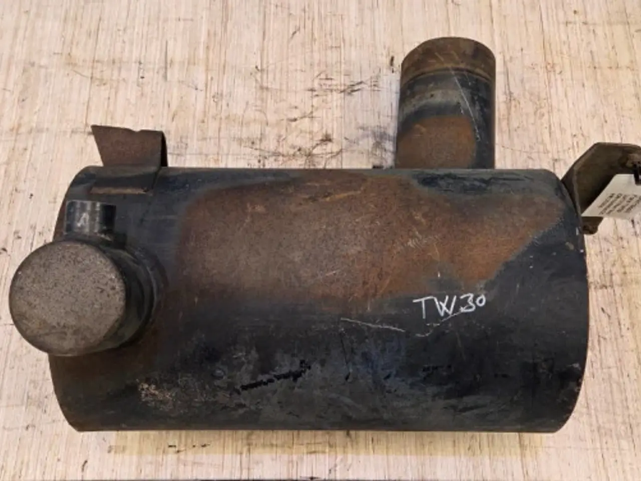 Billede 7 - Ford TW30 Luftfilterhus D8NN9600BC