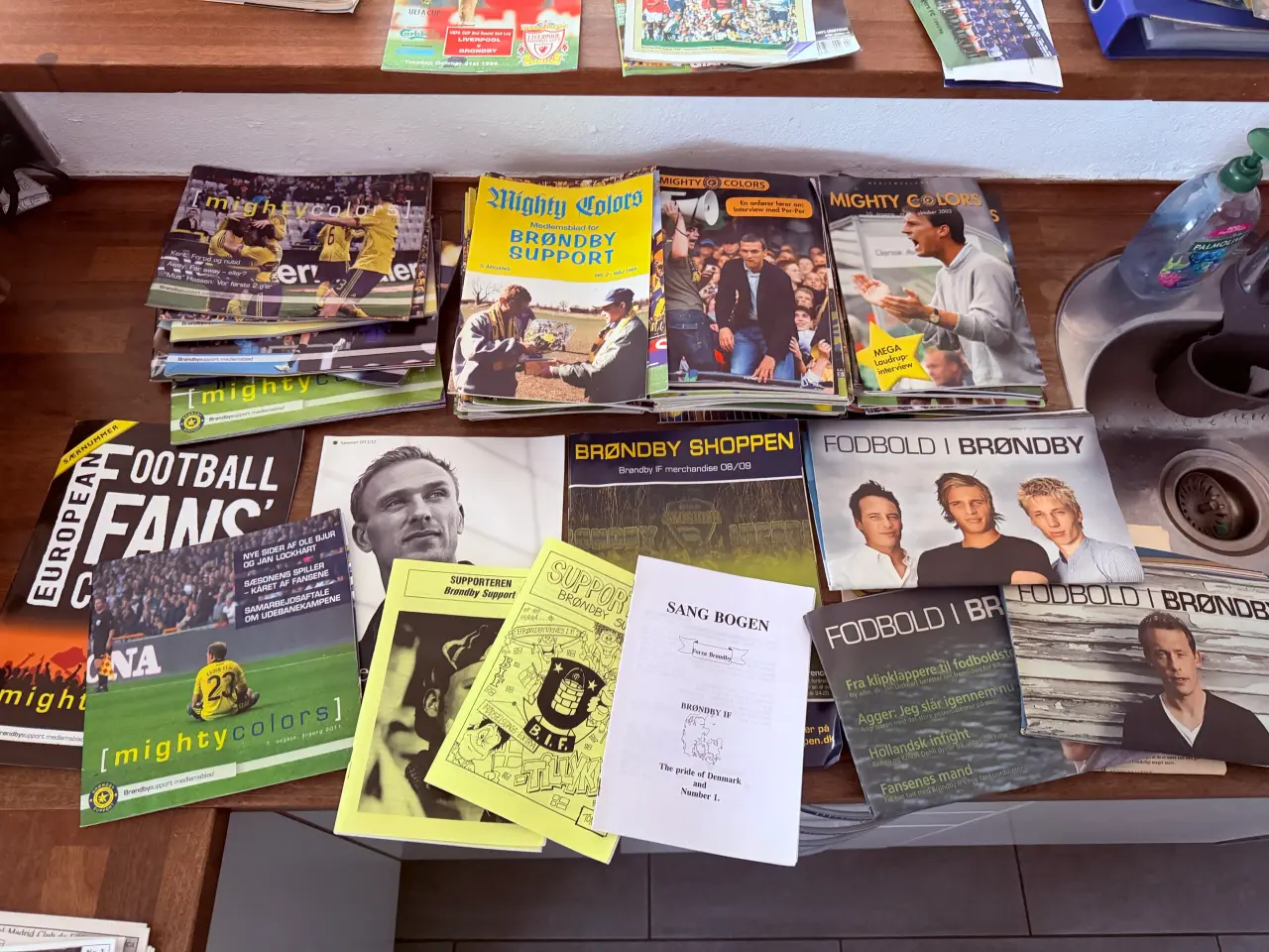 Billede 1 - Brøndby IF fanblade samling