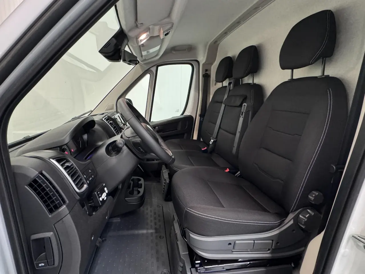 Billede 17 - Peugeot Boxer 335 2,2 BlueHDi 140 L3H2 Premium