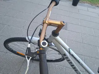 En god cykel mustang 55 cm 28"hjul