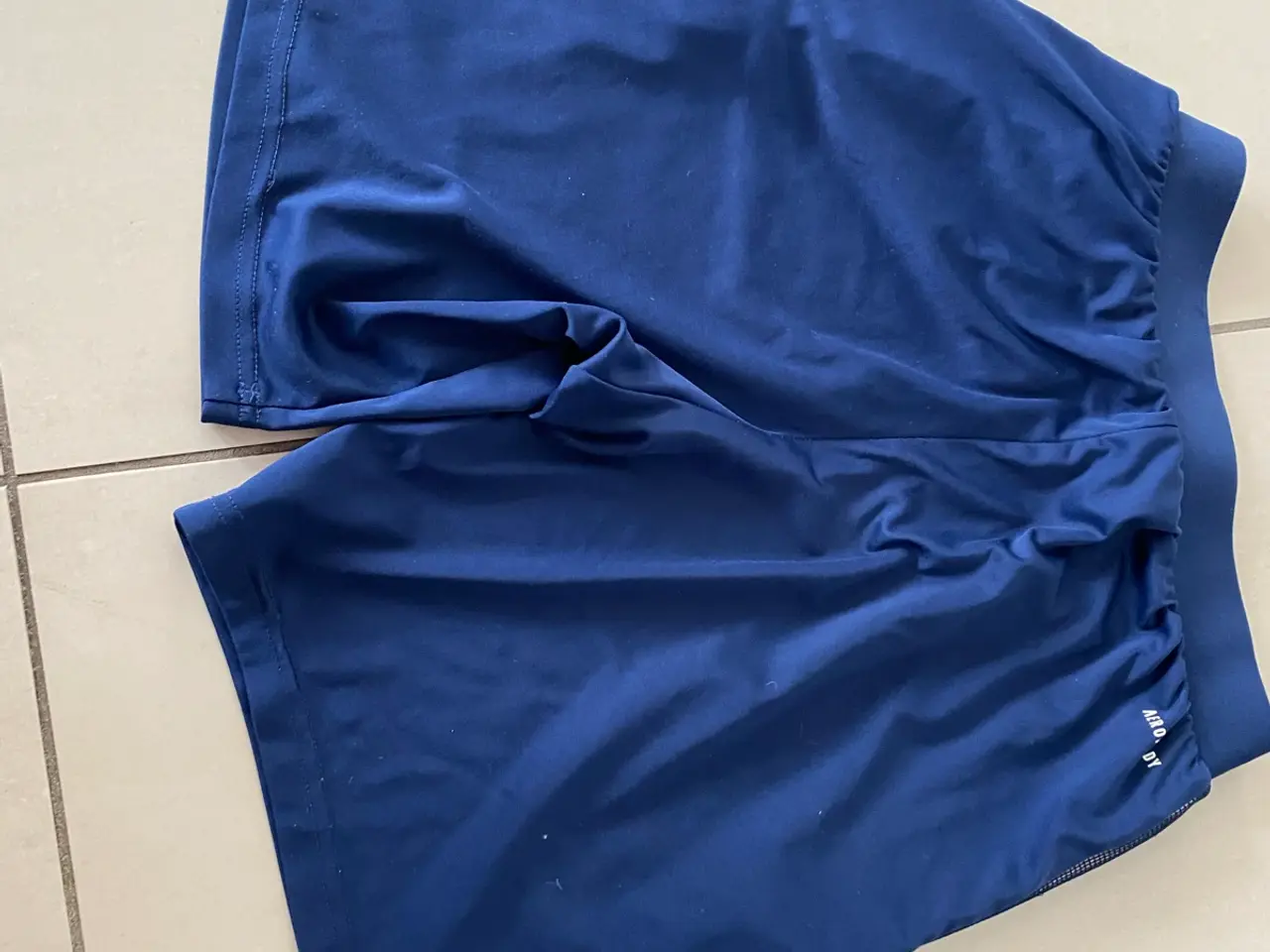 Billede 5 - Adidas shorts str S