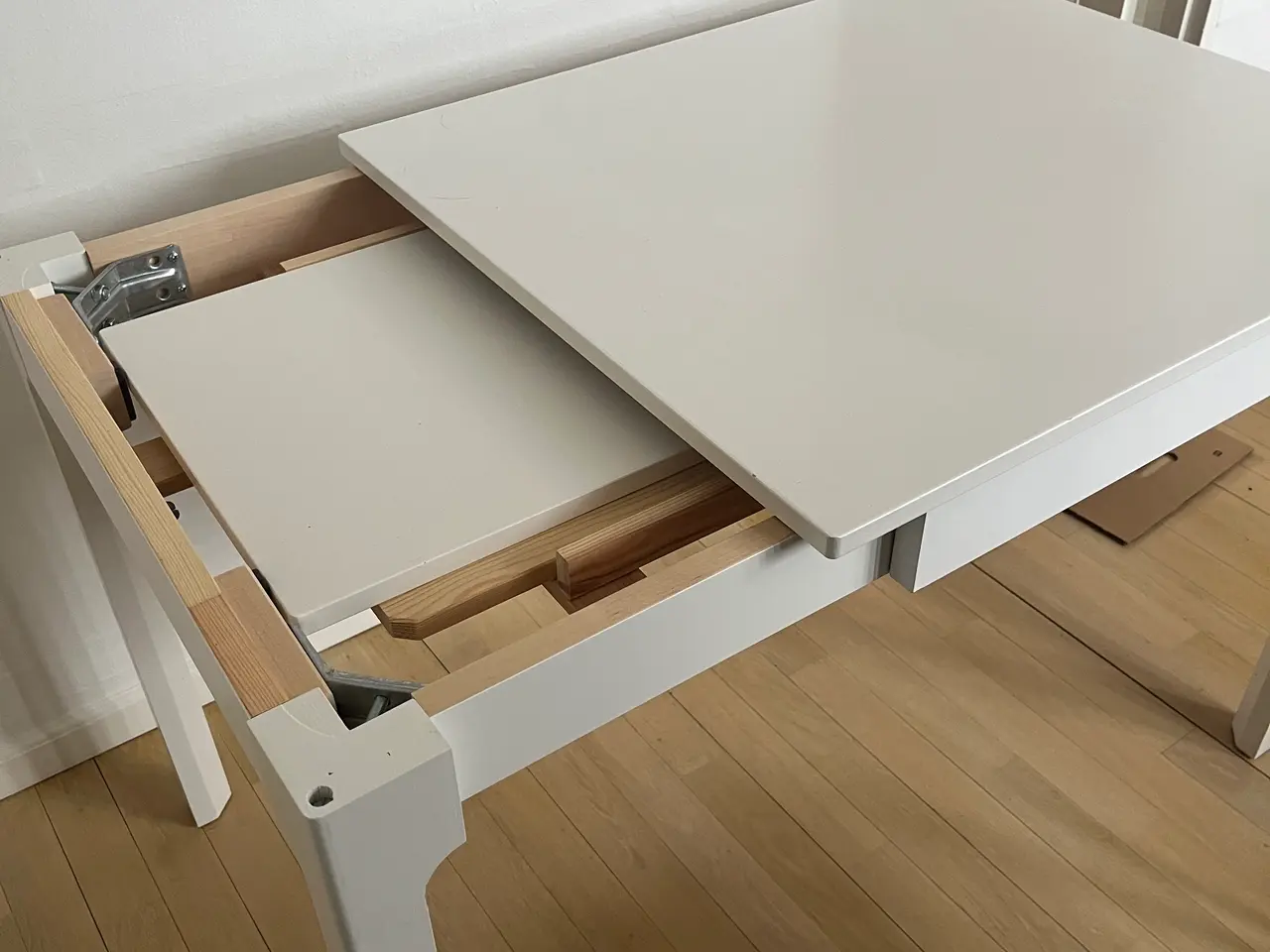 Billede 3 - Ikea spisebord og Ikea spisebordsstole