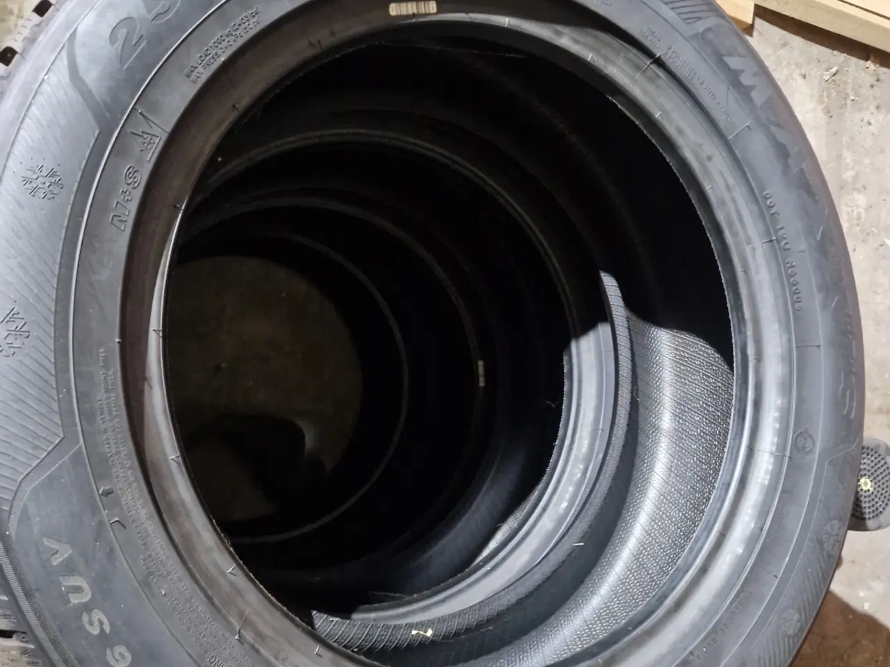 Billede 4 - Maxxis 255/55-19 nye