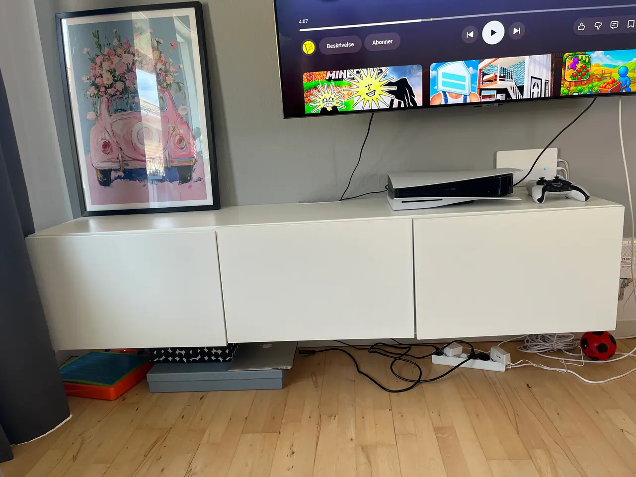 Billede 3 - Tvbord med 3 skabe