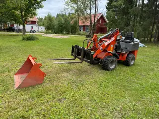 Bernards W800C loader