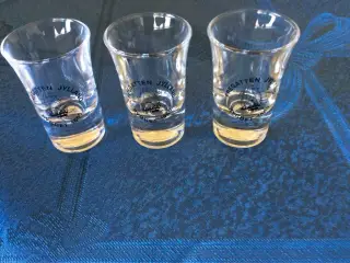 3 snapseglas fra fregatten Jylland