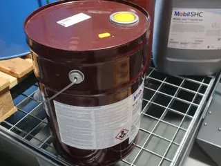 20 liter olie MOBIL Velocite Oil. No. 3