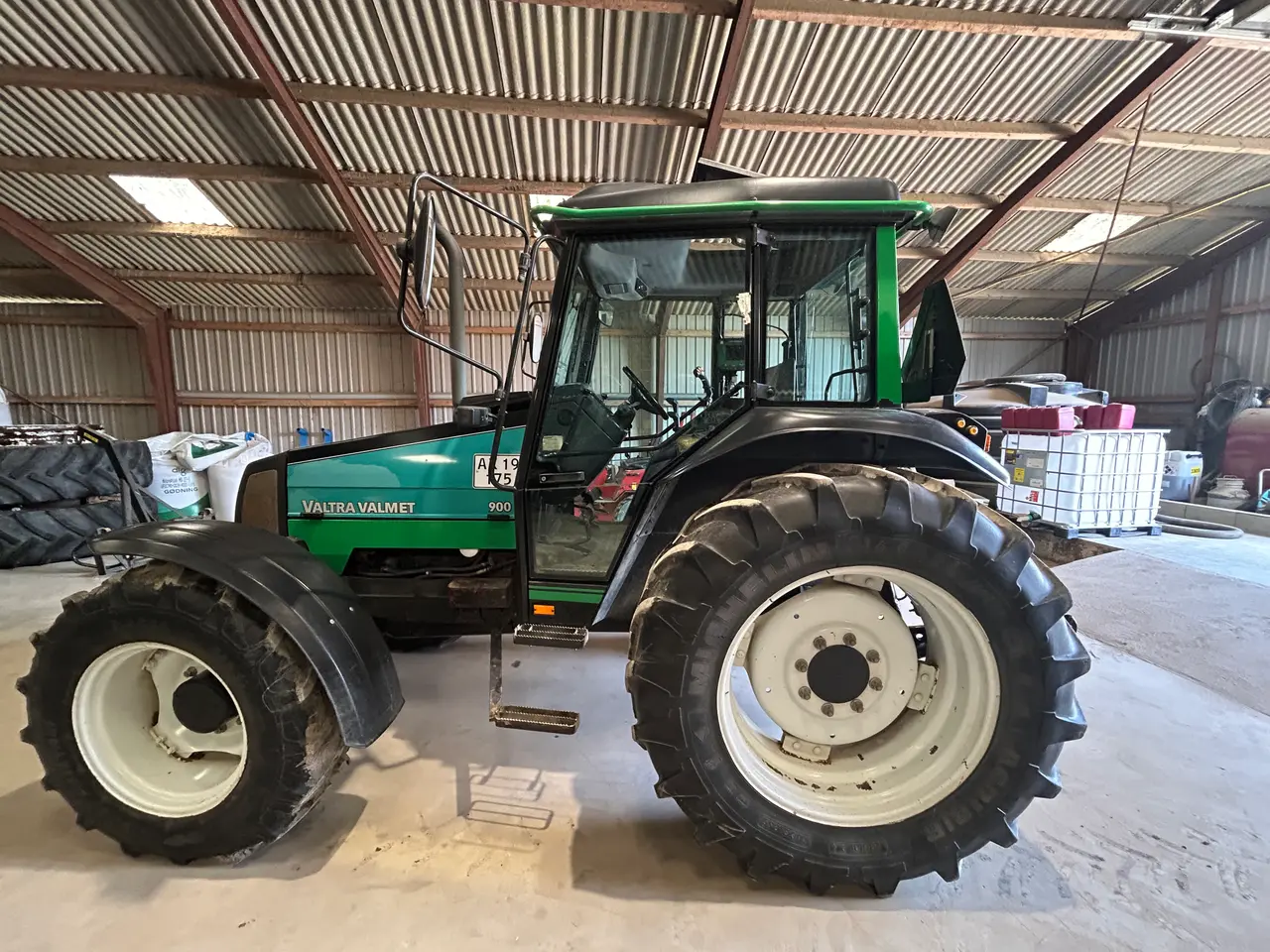 Billede 2 - Valtra 900