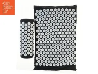 Ubrugt, nyt sæt med Akupressurmåtte og pude (str. 64x40 & 37 cm)