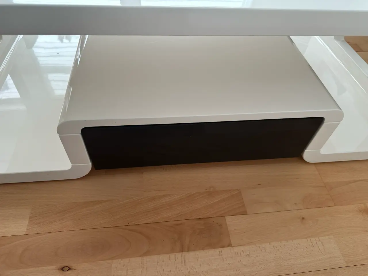 Billede 4 - Sofabord - hvid høj glans