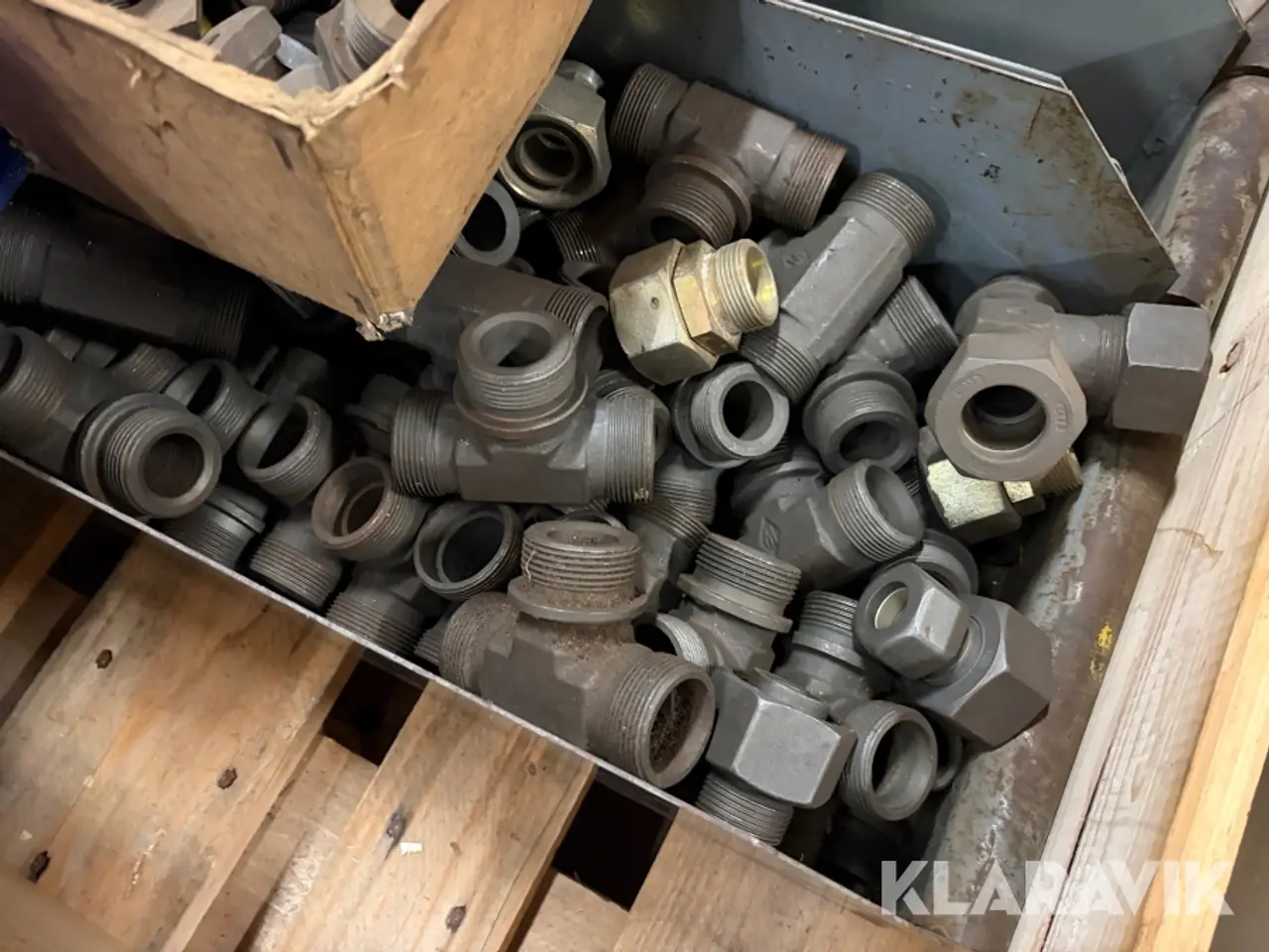 Billede 11 - Lot - fittings og propper til hydraulikslanger - 1 palle