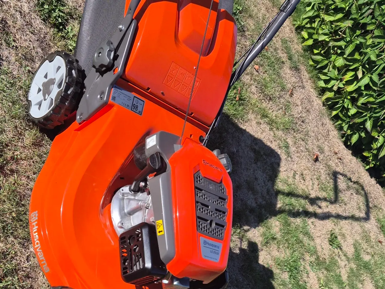 Billede 3 - Husqvarna Plæneklipper 