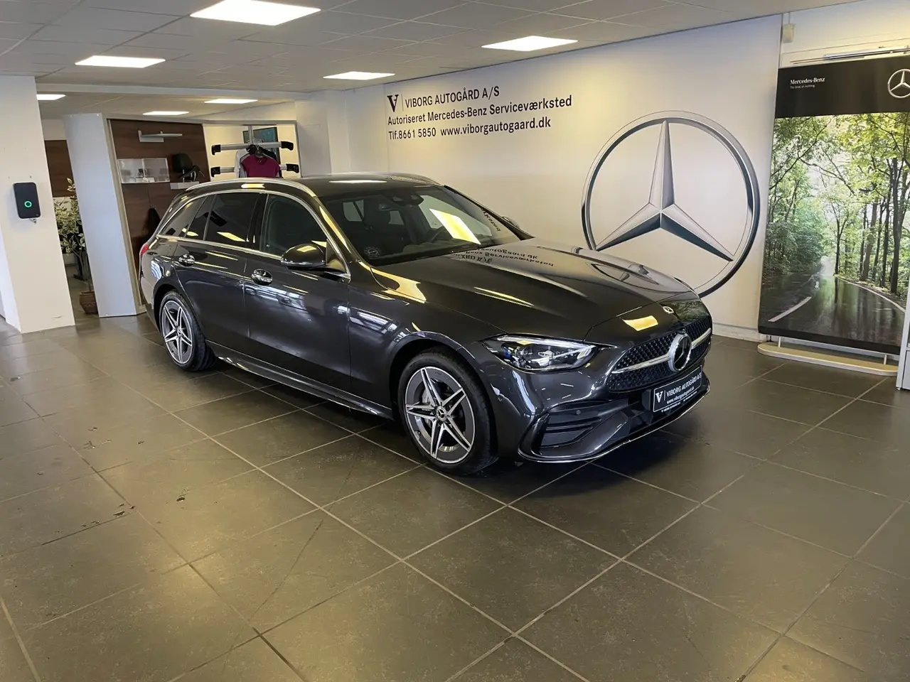 Billede 1 - Mercedes C300 e 2,0 AMG Line stc. aut.