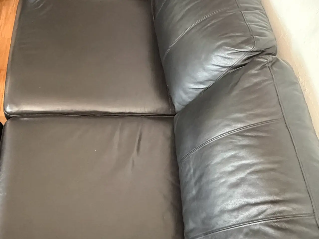 Billede 4 - Stor sort læder hjørnesofa med chaiselong
