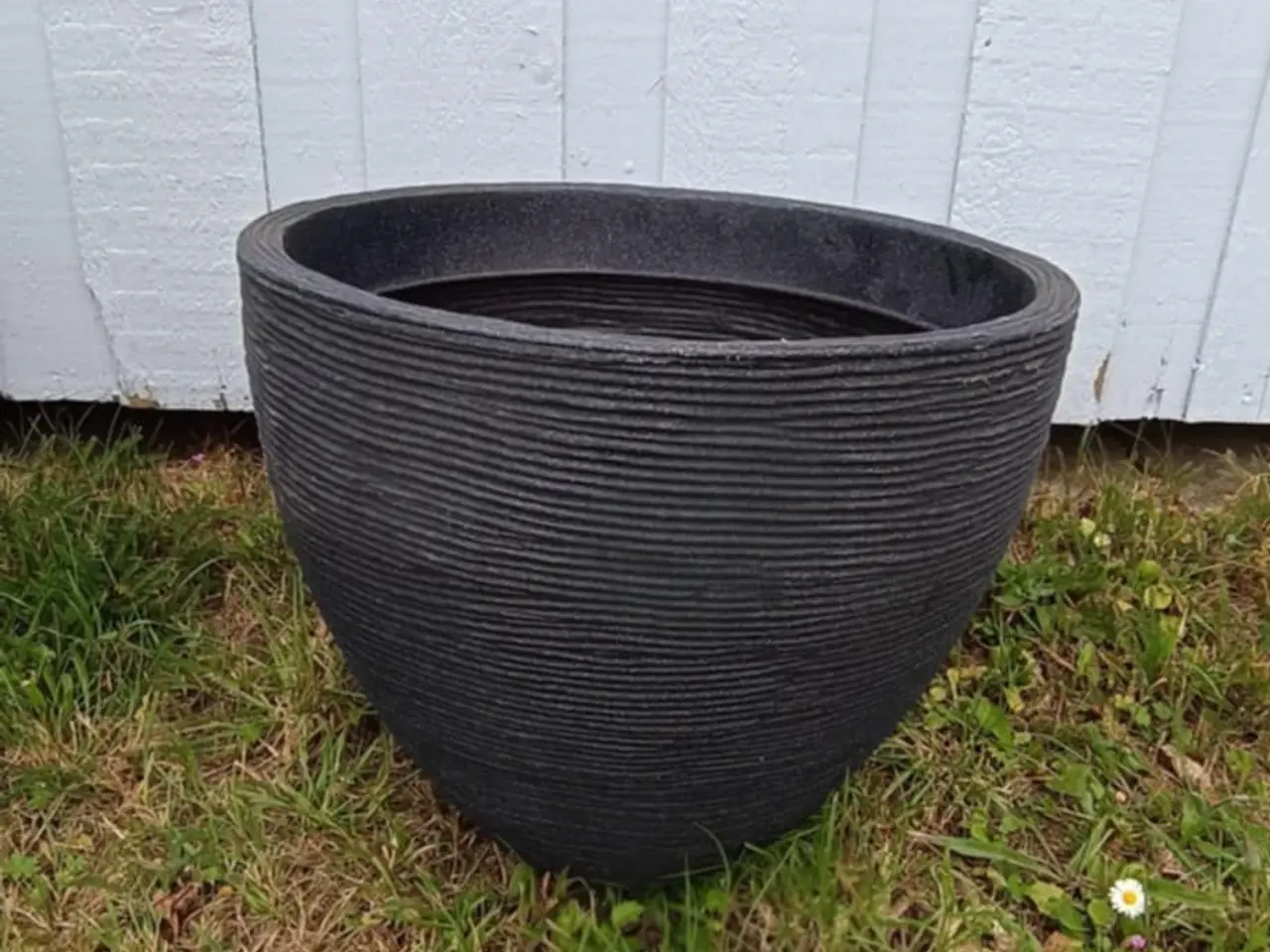 Billede 2 - Plantekrukker med riller i plastik