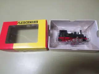 2 stk Nye Fleischmann Lokomotiver