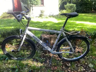 Taarnby Kalahari aluminium MTB med 28”hjul 24 gear