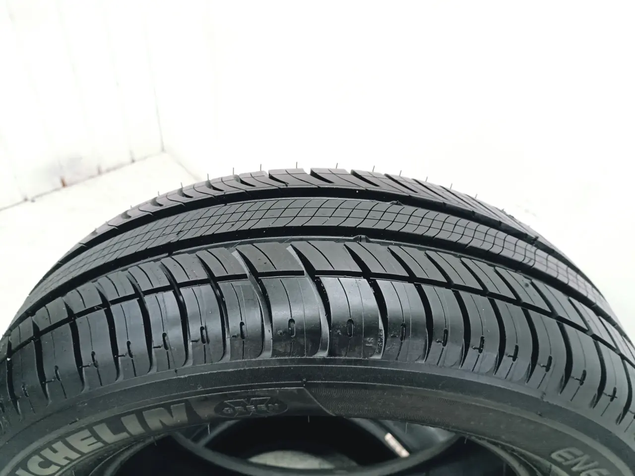 Billede 3 - sommerdæk - 185/65R14 86T Michelin (2 stk) Nye