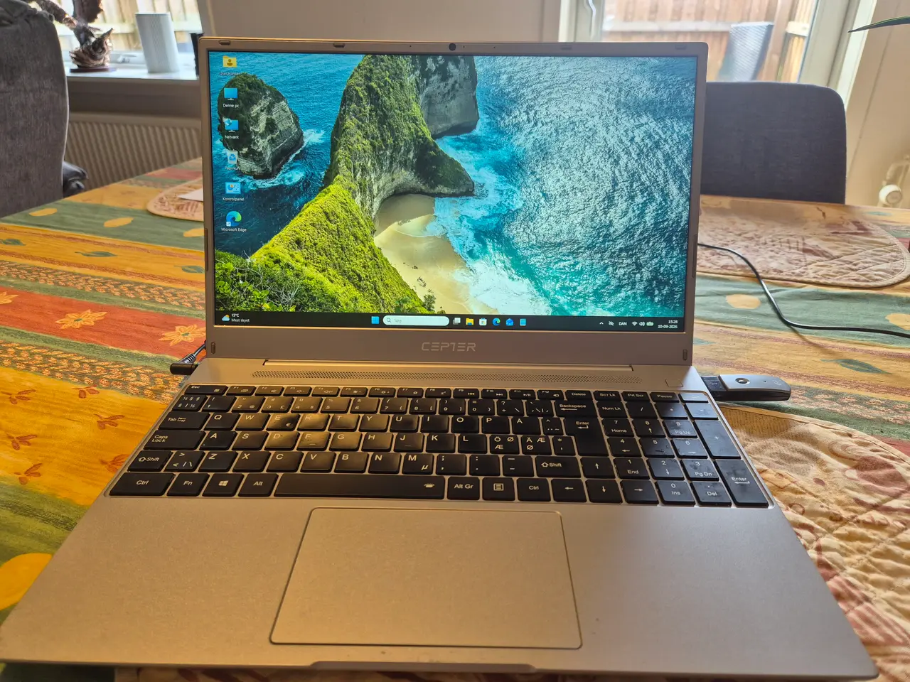 Billede 2 - Cepter Bærbar AMD Ryzen 5 4500U with Radeon Graphi