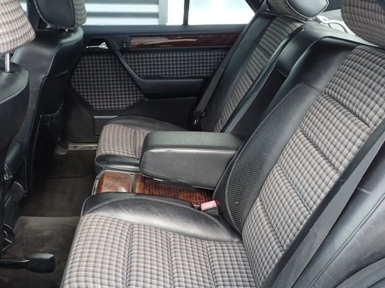 Billede 10 - Mercedes-Benz 500E 5,0 326HK Aut.