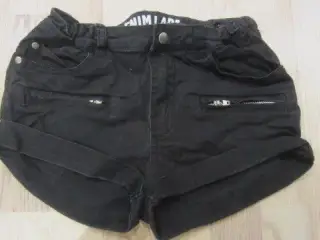 Str. 158/164, sorte elastiske shorts