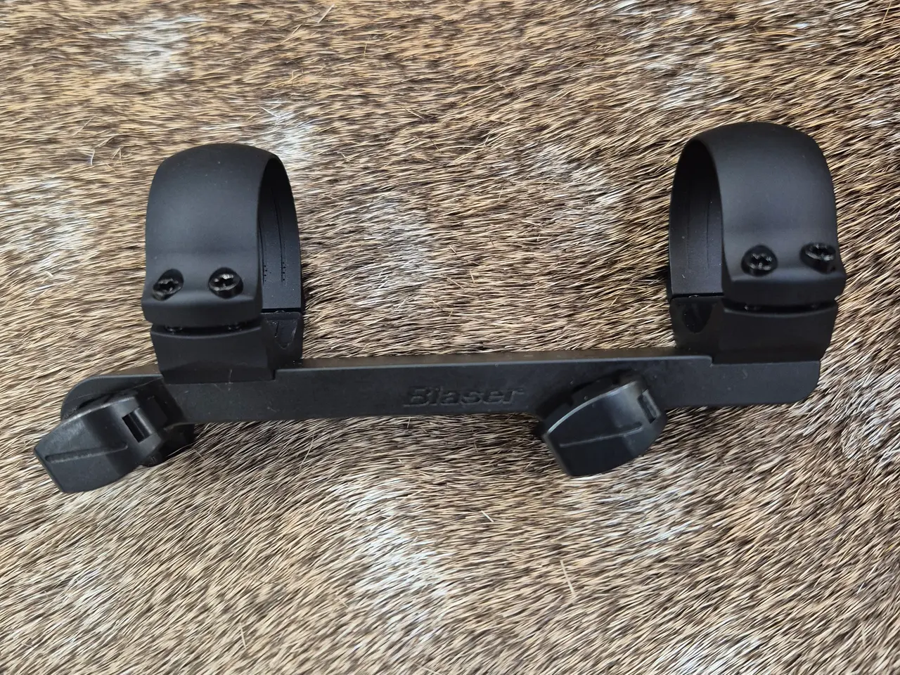 Billede 1 - BLASER SADDELMONTAGE