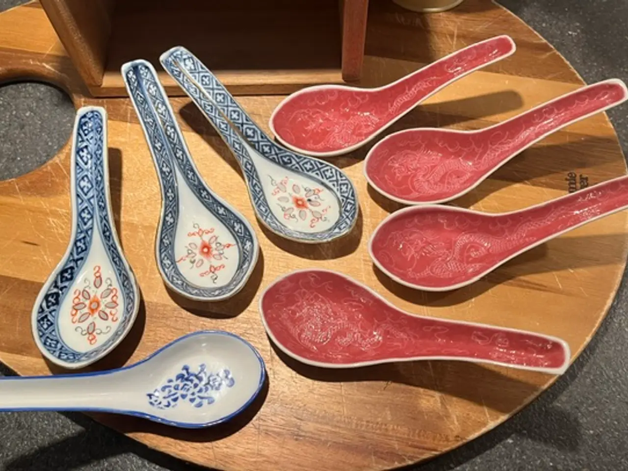 Billede 2 - 8 suppeskeer i porcelæn, asiatisk stil