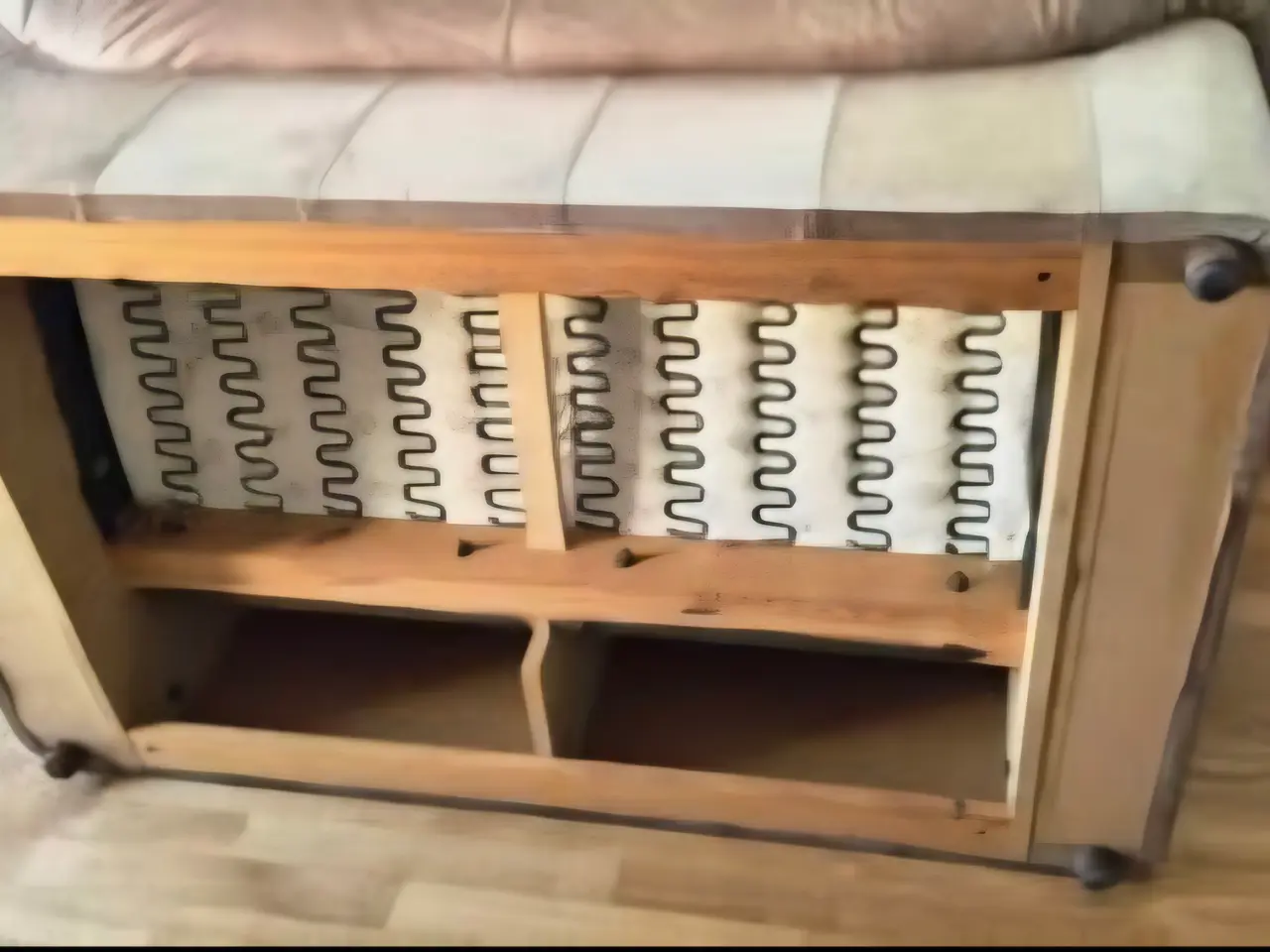Billede 7 - 2 stk. topersoners sofa. Naturlæder. Bud modtages