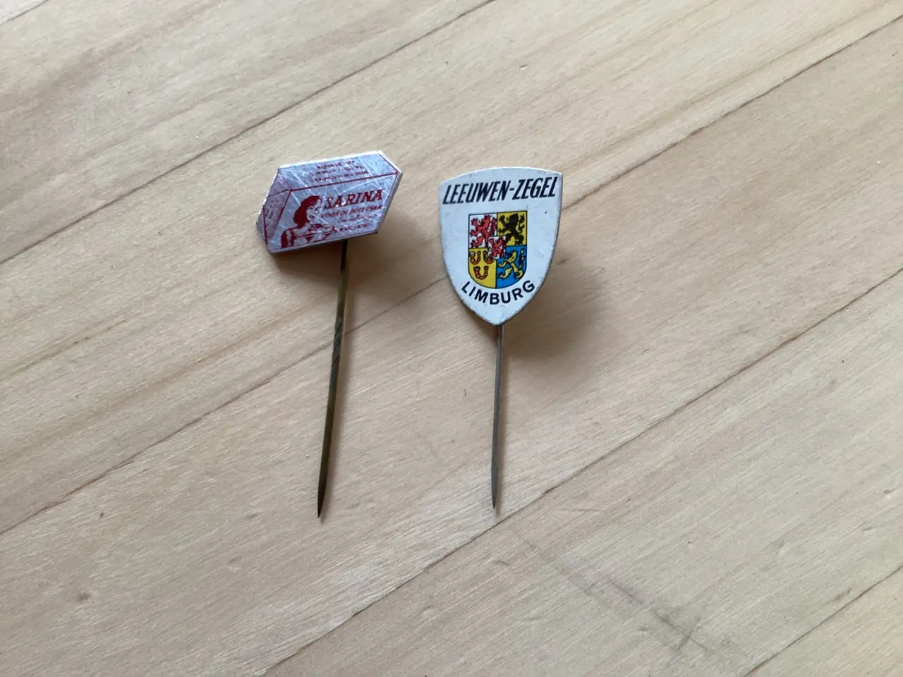 Billede 2 - 9 ældre pins