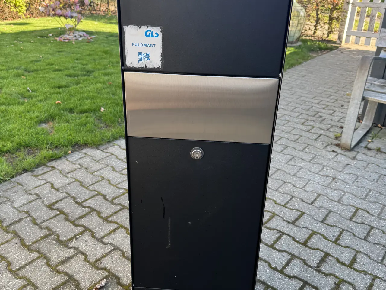 Billede 1 - Pakkepostkasse H110-D24-B34