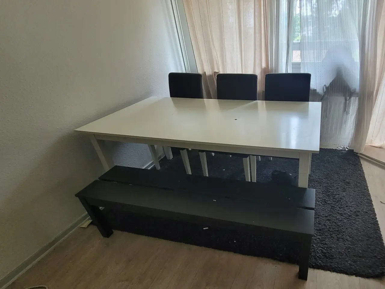 Billede 1 - Spisebord