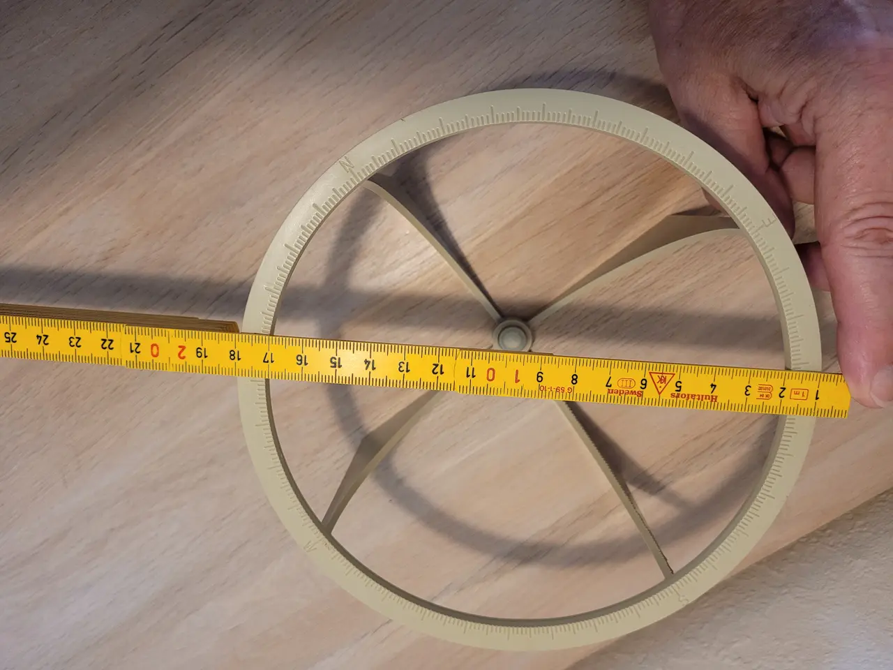 Billede 4 - Gammel Globus måne i holder