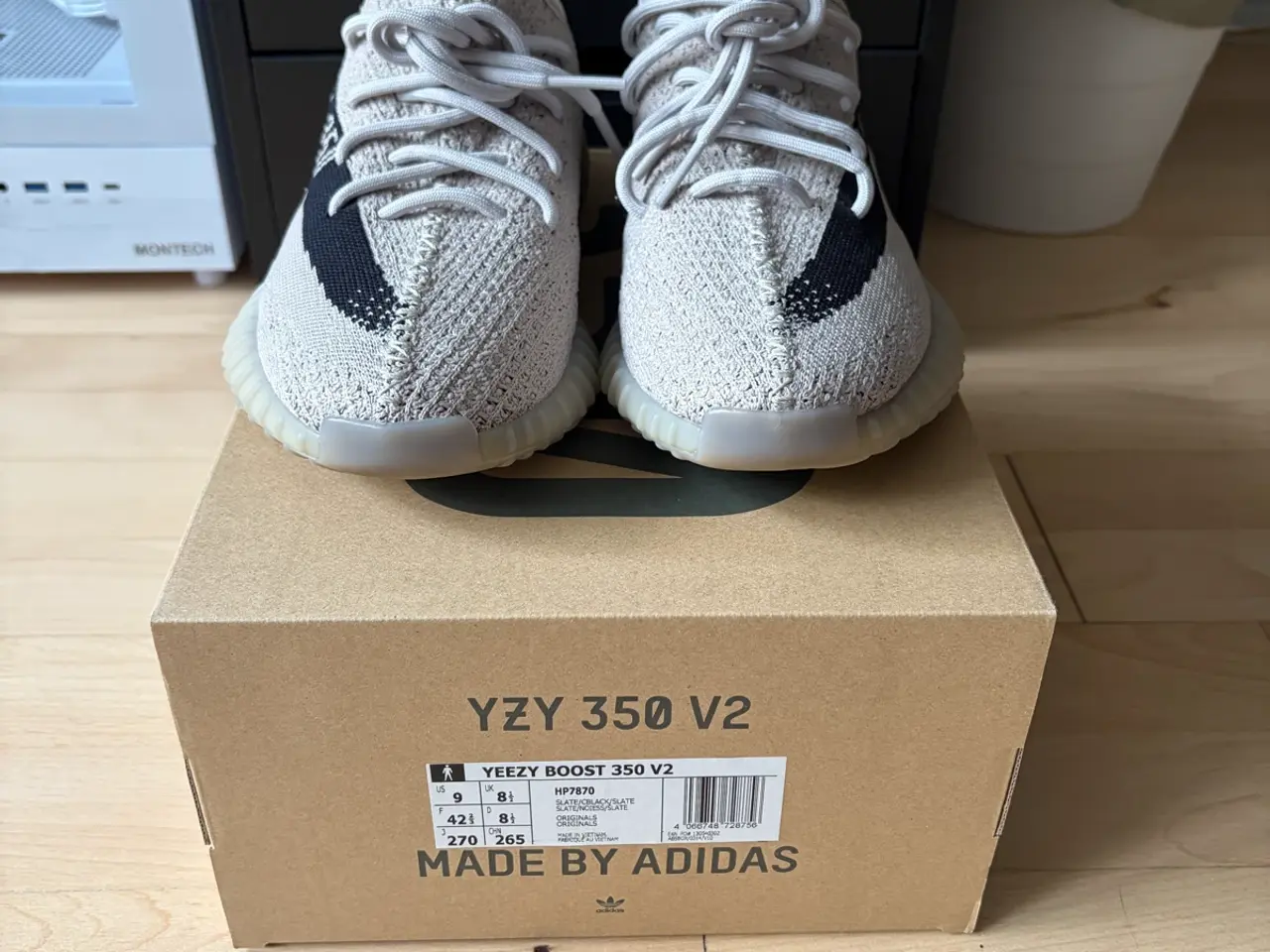 Billede 3 - Adidas Yeezy Boost 350 V2 Slate – Str. 42 – Ny