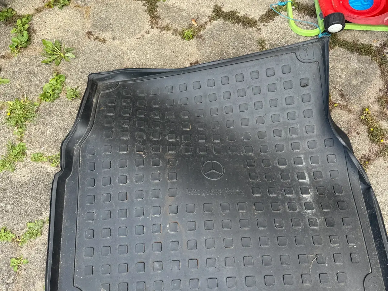 Billede 1 - Bagagerumsbakke til Mercedes