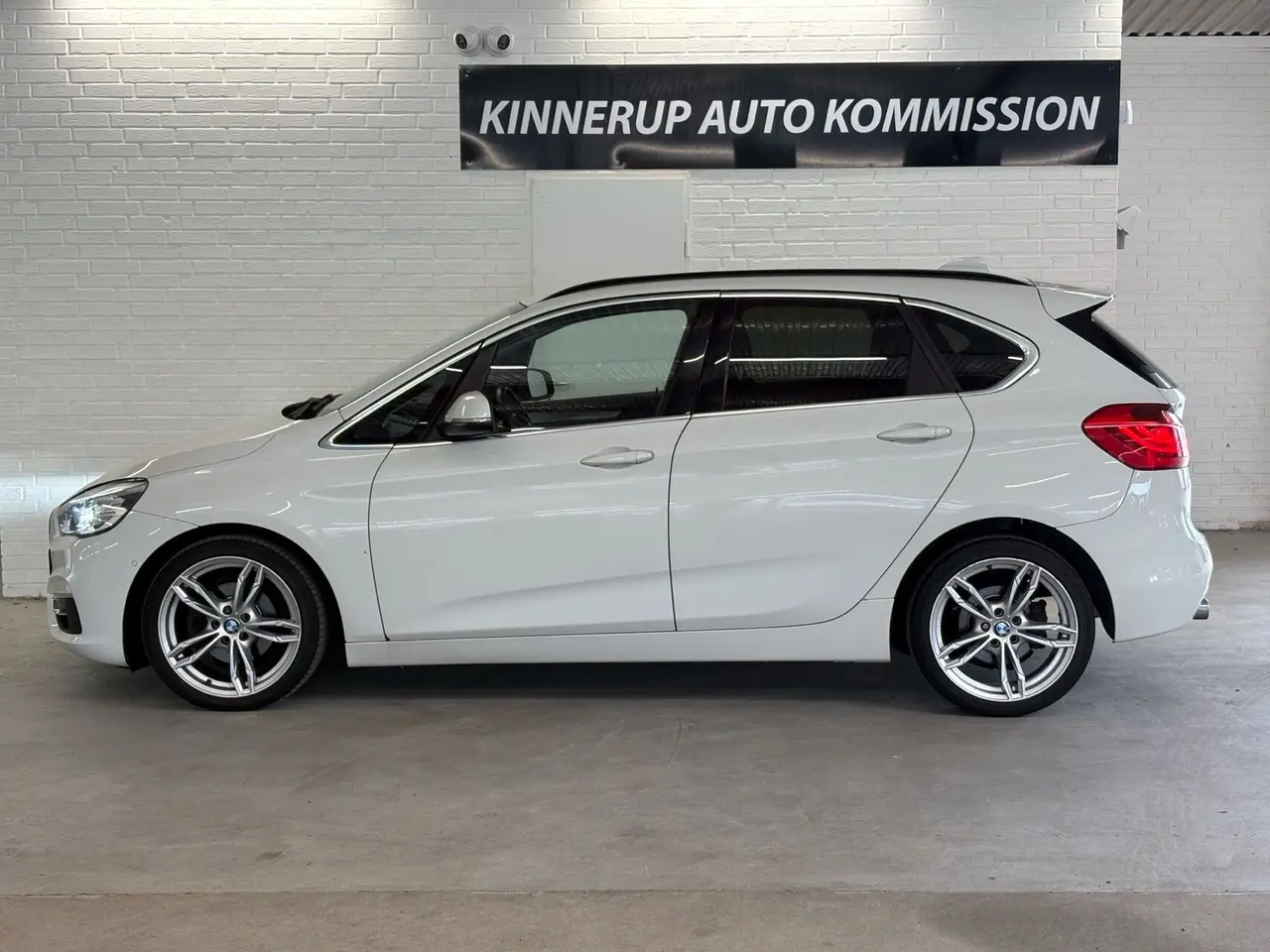 Billede 2 - BMW 218d Active Tourer 2,0 D Steptronic 150HK Stc 8g Aut.