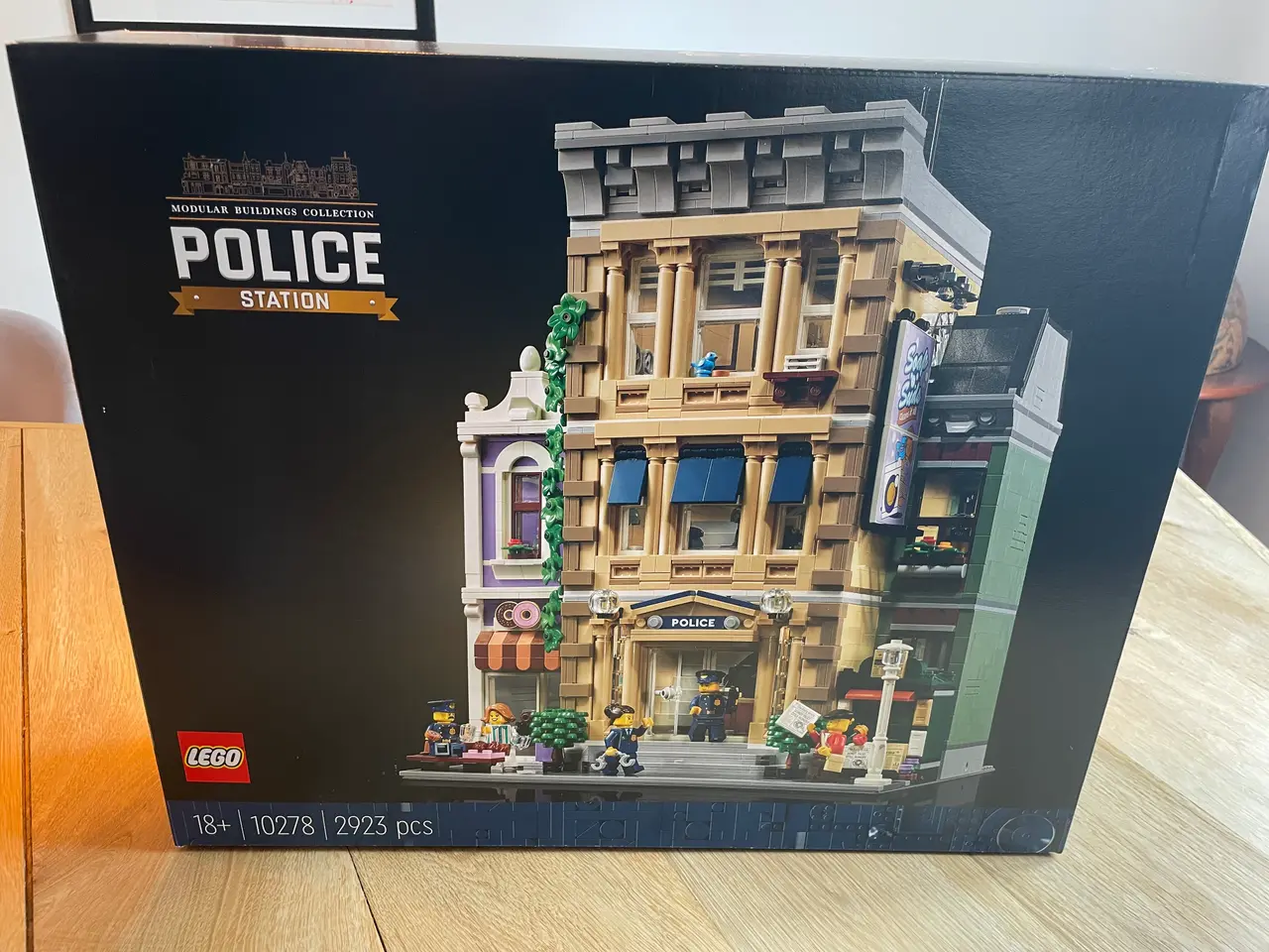 Billede 1 - LEGO Icons 10278 Politistation (Modular)