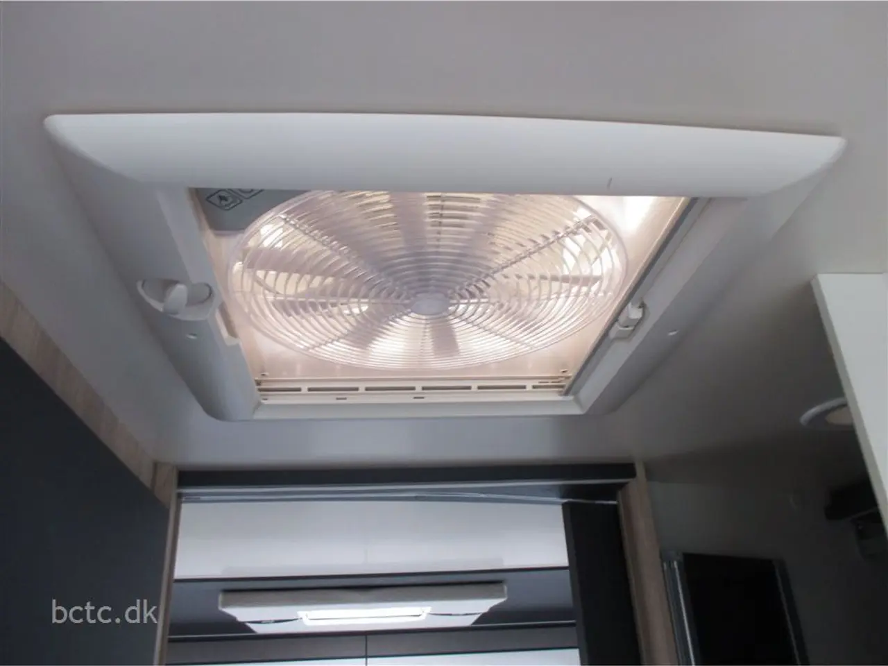 Billede 16 - 2026 - Elnagh Magnum 582
