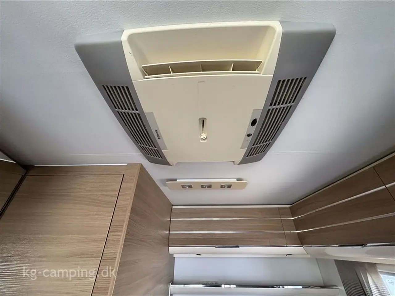 Billede 13 - 2016 - Adria Adora 522 UP ALDE Centralvarme, Mover, Aircon og Isabella Sun Shine.