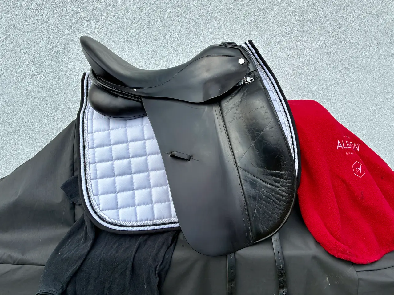 Billede 1 - Albion Platinum dressursadel – str. M, 18”