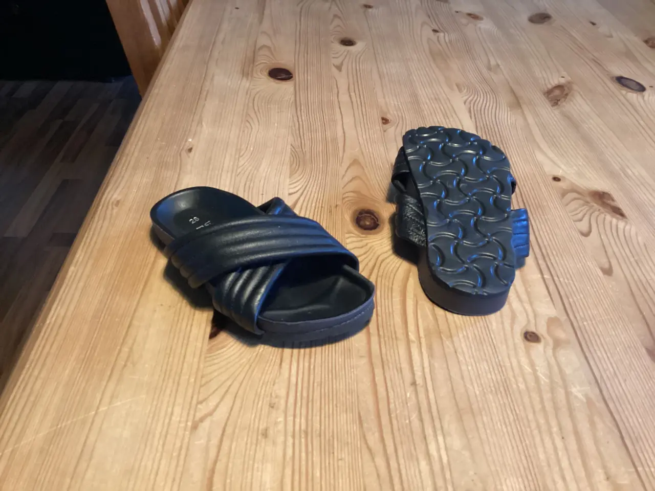 Billede 3 - Støvler, Sandaler, Kondisko, Sko STR 28-29-31-32